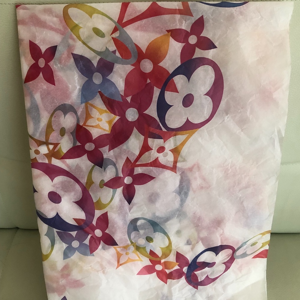 Louis Vuitton gift wrapping tissue paper Limited Edition 5 Sheets